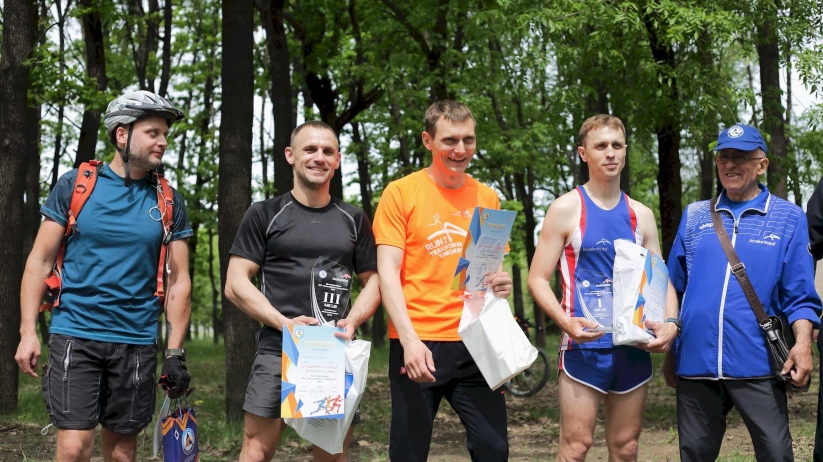 Легкоатлетический кросс: чемпионами стали конвертерщики