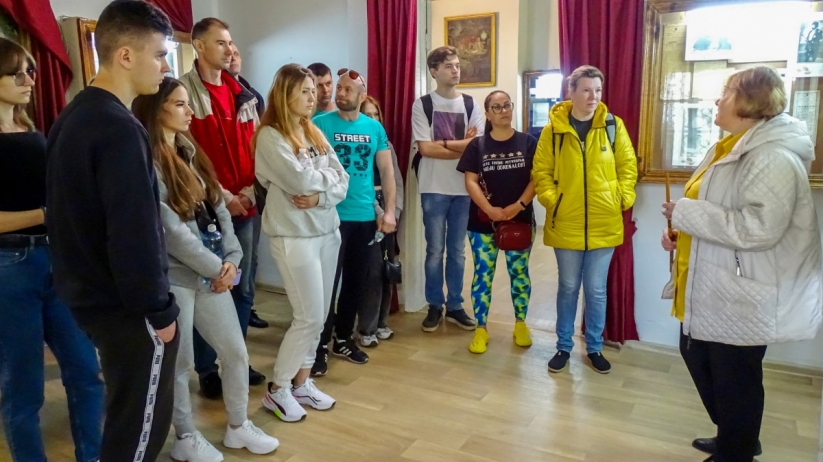 Парад тюльпанів та хутір "Надія": профспілкова Молодіжка відвідала Кропивницький 